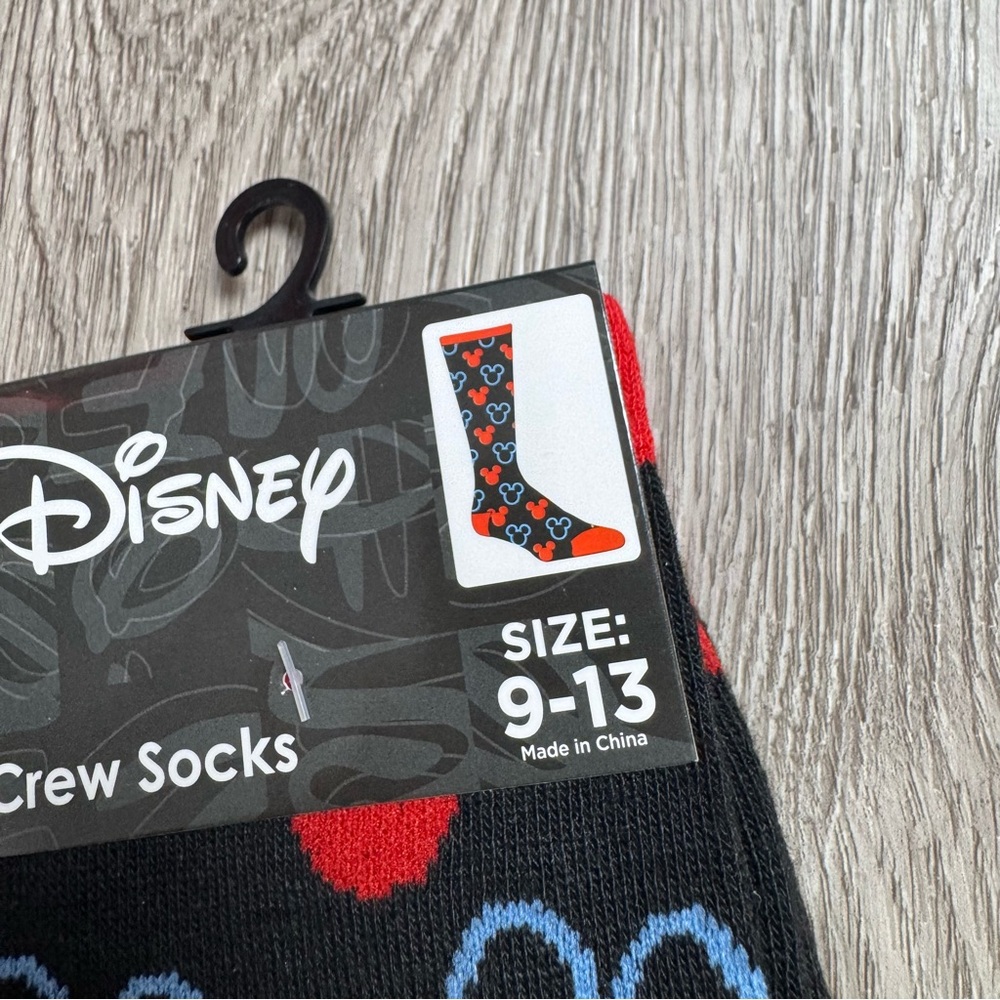 Disney Mickey Mouse Crew Socks Size 9-13 NWT